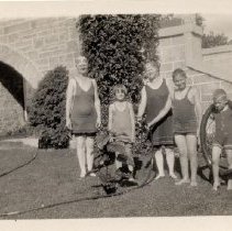 ph 20501 Ms. Walker, Isabel Howes, Netty Evans, Ward and John Howes.