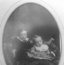 ph 19008 Earl & Stanley Martin