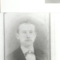 ph 19009 Harry Mutrie