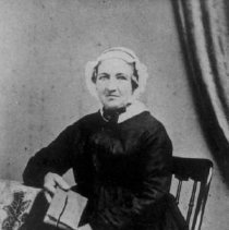 ph 19012 Sarah Ariss