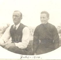 ph 19013 Henry and Margaret Martin
