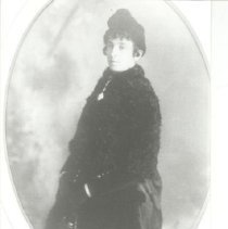 ph 19015 Nellie Maitland