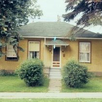 6215 cottage 1973
