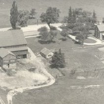 ph 19213 Hoelscher farm 1950s