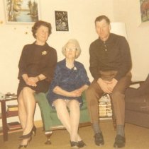 ph 19278 June, Ellen & Mac King ca.1965