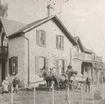 ph 19285 King family ca.1915