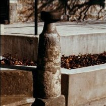 5719 outdoor post 1980