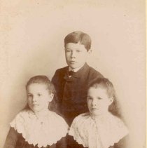 Alex, Mabel and Rose Currie, ca. 1885-1887.