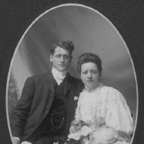 ph 15487 Wedding of Emily Kitching and Charles Harris.