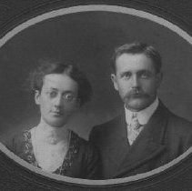 ph 15490 Annie and Wesley Harris