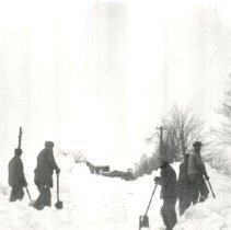ph 19111 shovelling snow 1947