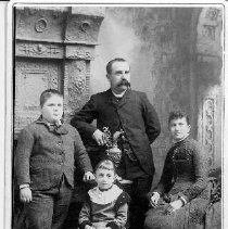 Unidentified family, ca. 1880