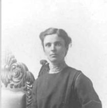 Unidentified woman, Tait family ?, ca. 1916