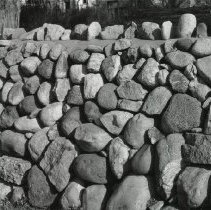 8766 stone fence 1983