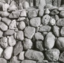 8768 stone fence 1983