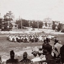 8435 watching women at Collegiate ca.1910