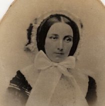 ph 16120: Woman with large bow at her neck [Grange?]. Photo: Davis & Sanfor