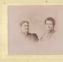 Mrs. Henry Irvine and daugher of Arthur, Ontario, ca.1906.