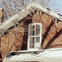 7910a brick house [ca.1975]