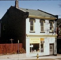 7911a brick shop 1977