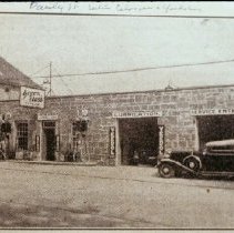 5465 service centre ca.1930