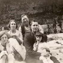 PH 23712 McMohon, Smith, Somerville, and Morton family, Elora Rocks. ca.192