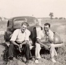 ph 20007 Fred Aitchison and Sarkis Sarkisian, ca.1947