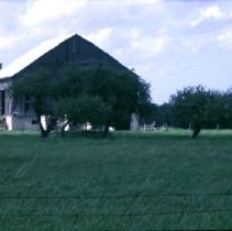 ph 17103b Barn and windmill near Damascus, West Luther Twp., June 1 1990.