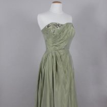 Full view, dress (.01)