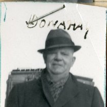 Ph52901_row6_donahay_001