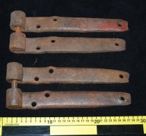 003.009. Pair Of Hinges (2)