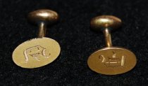 591.011. Pair Of Cufflinks Engraved C (1)