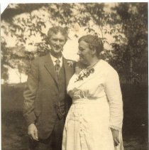 Andrew and Mae Cash.