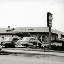 Shaw's Super Market, 199 Ocean Street