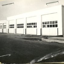 King Cole, Cash Street, row of garage doors