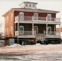 Cushing's Point House on Madison Street