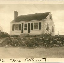 16 Mac Arthur Circle