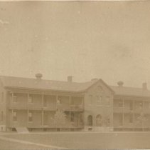 Building 25, Artillery Barracks