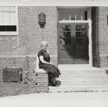 Dora Small, 6th grade teacher, Roosevelt School