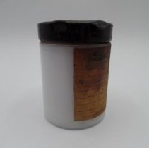 Dow's Drug Store apothecary jar