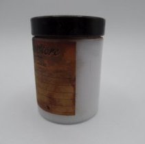Dow's Drug Store apothecary jar