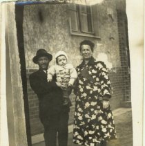Harry and Rachel Zoberman with grandson, Israel, 1946