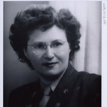 Hannah Koblentz Shulman, ca. 1943