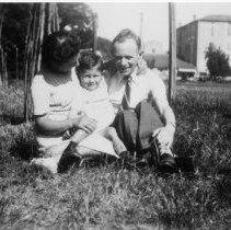 Henri with parents Sarah and Charles, 1941-42