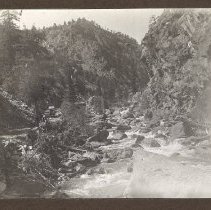 1972.009.002_photo 03