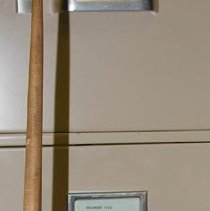 Mop wringer patent model