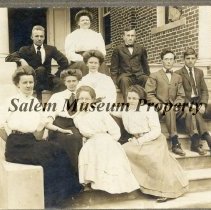 Salem High School Class of 1909