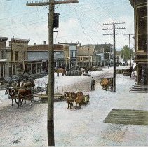 Winter scene multiple vehicles