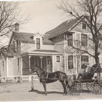 End spirng piano box buggy