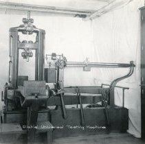 Riehle' Universal Testing Machine Dow Chemical Met Lab